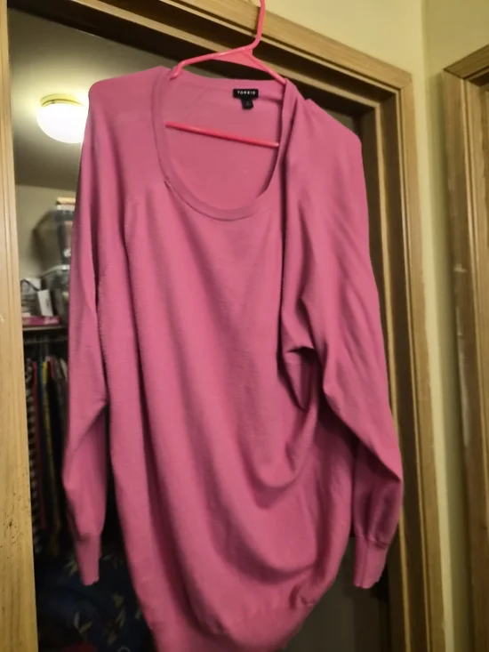 Torrid Pink Scoop Neck Women's Sweater - Picture 1 of 2